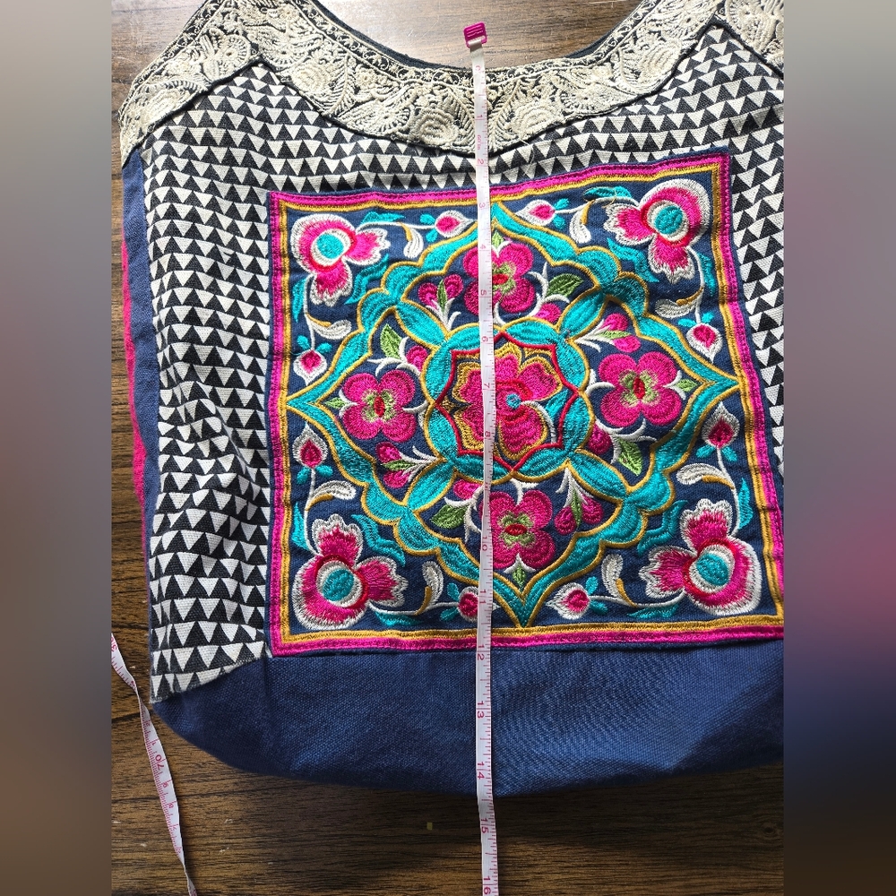 Vintage Khaadi Embroidered Colorful Handbag - Picture 10 of 10